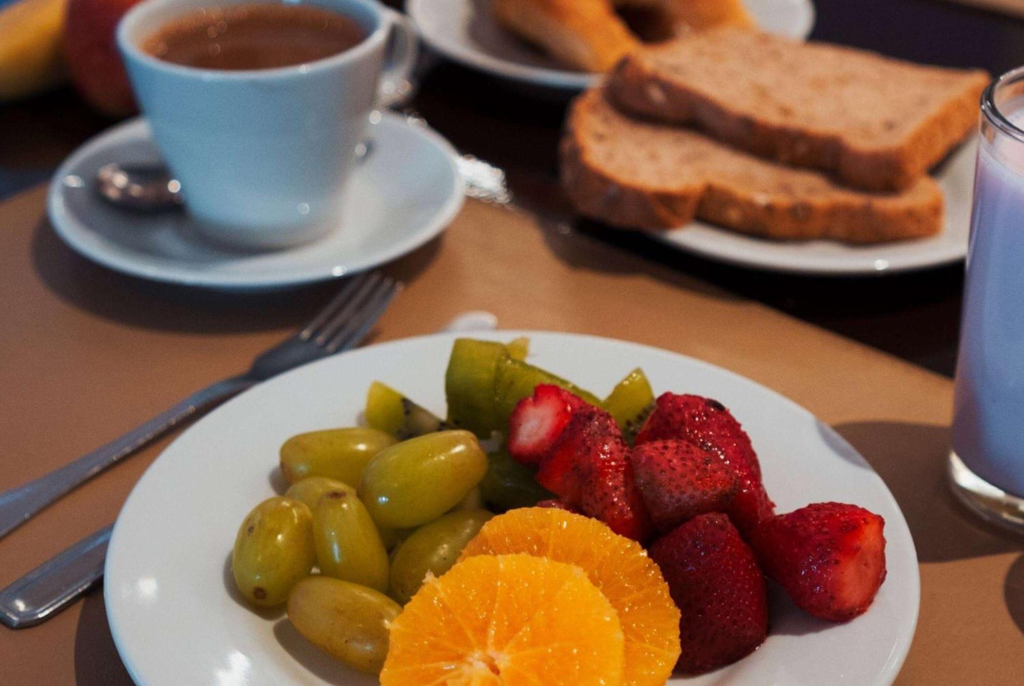 Wyndham Nordelta Tigre - Buenos Aires Otel Dış mekan fotoğraf Fruit salad